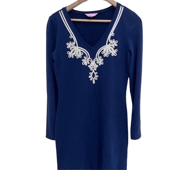 Lilly Pulitzer navy long sleeve dress with embroider size small - Picture 1 of 12